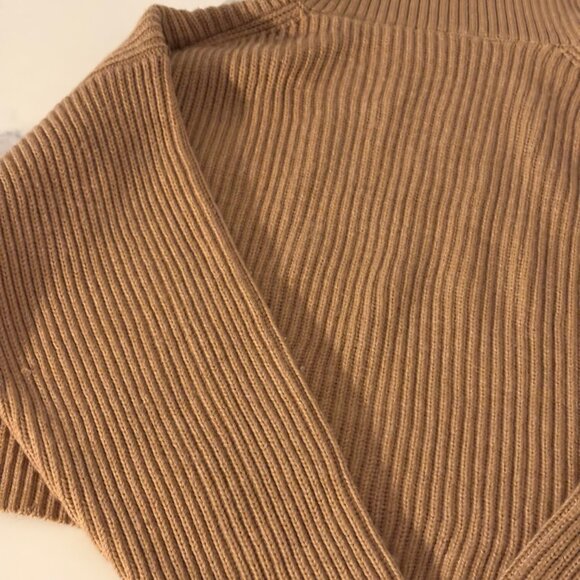 Aritzia Babaton Guell Sweater in Beige - Size M - Picture 8 of 9